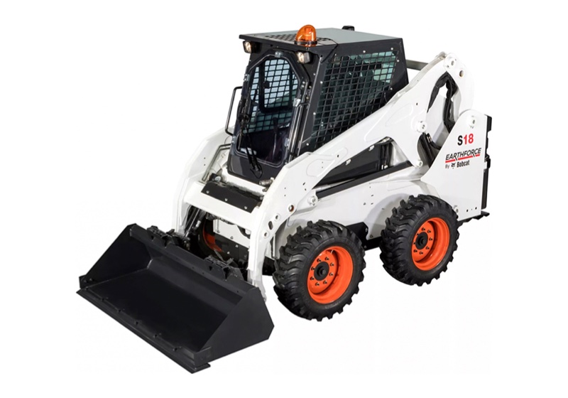 Мини-погрузчик Bobcat с ковшом для уборки снега